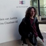 Jeroen (voorzitter Handelbladcomplex) bij het Paleis van justitie op  2 december 2013